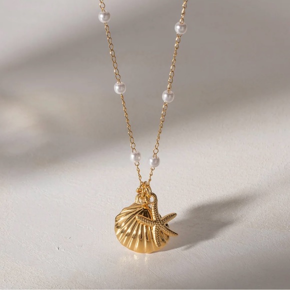 18k Gold Plated Pearl Ocean Beach Charm Seashell Starfish Pendant